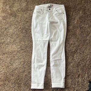 White Cabi skinny jeans